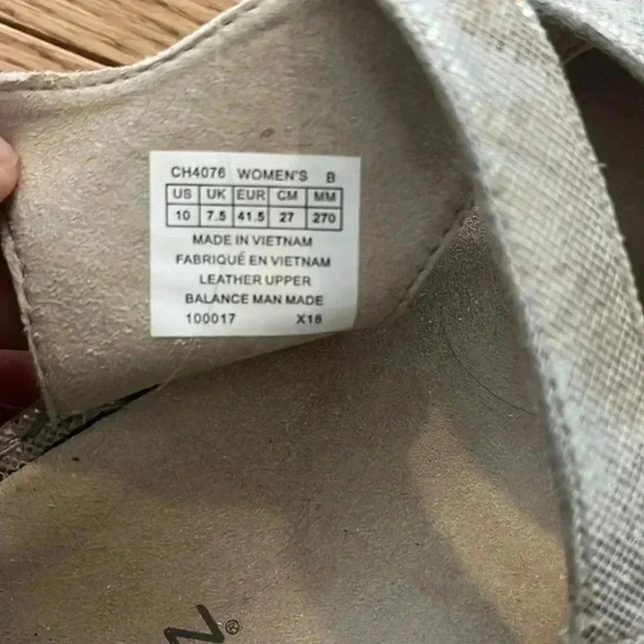 [10]Aravon womens Cambridge  3 Strap Wedge Sandal - Picture 7 of 7